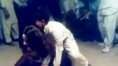 Sexy paki mujra with cock