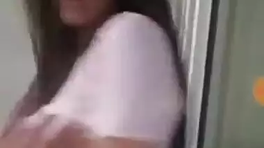 Poonam Pandey Showed Her Boobs Accidentally