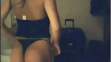 Hot Shimla chick showing her body on a webcam sex