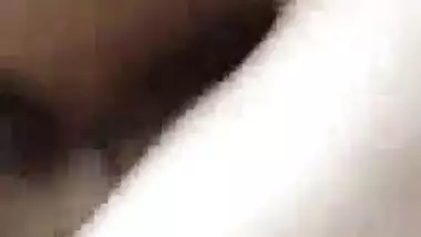 Desi wife wild fuck with naughty hindi audio