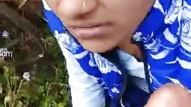 Village cute desi girl forced blowjob in jungle leaked