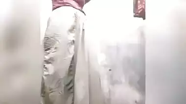 Desi sexy bhabi hot boobs