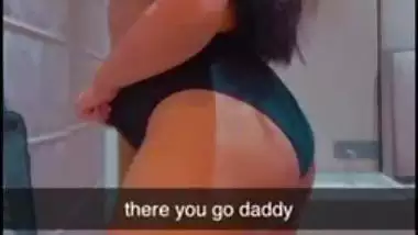 NRI babe topless video viral free sexy Indians